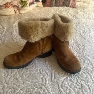 UGG Australia - Bellevue Boots Size 8